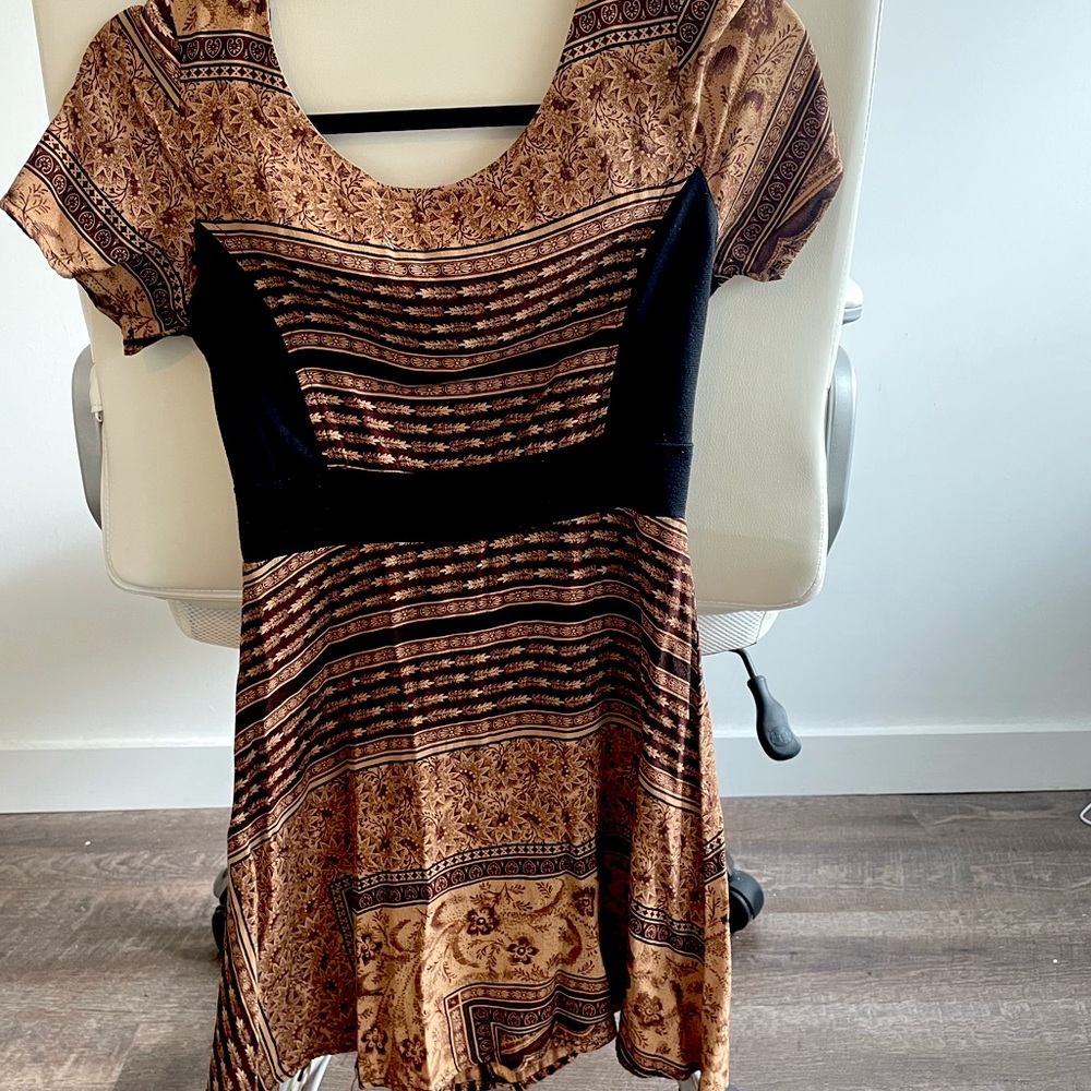 Super cute vintage mini dress